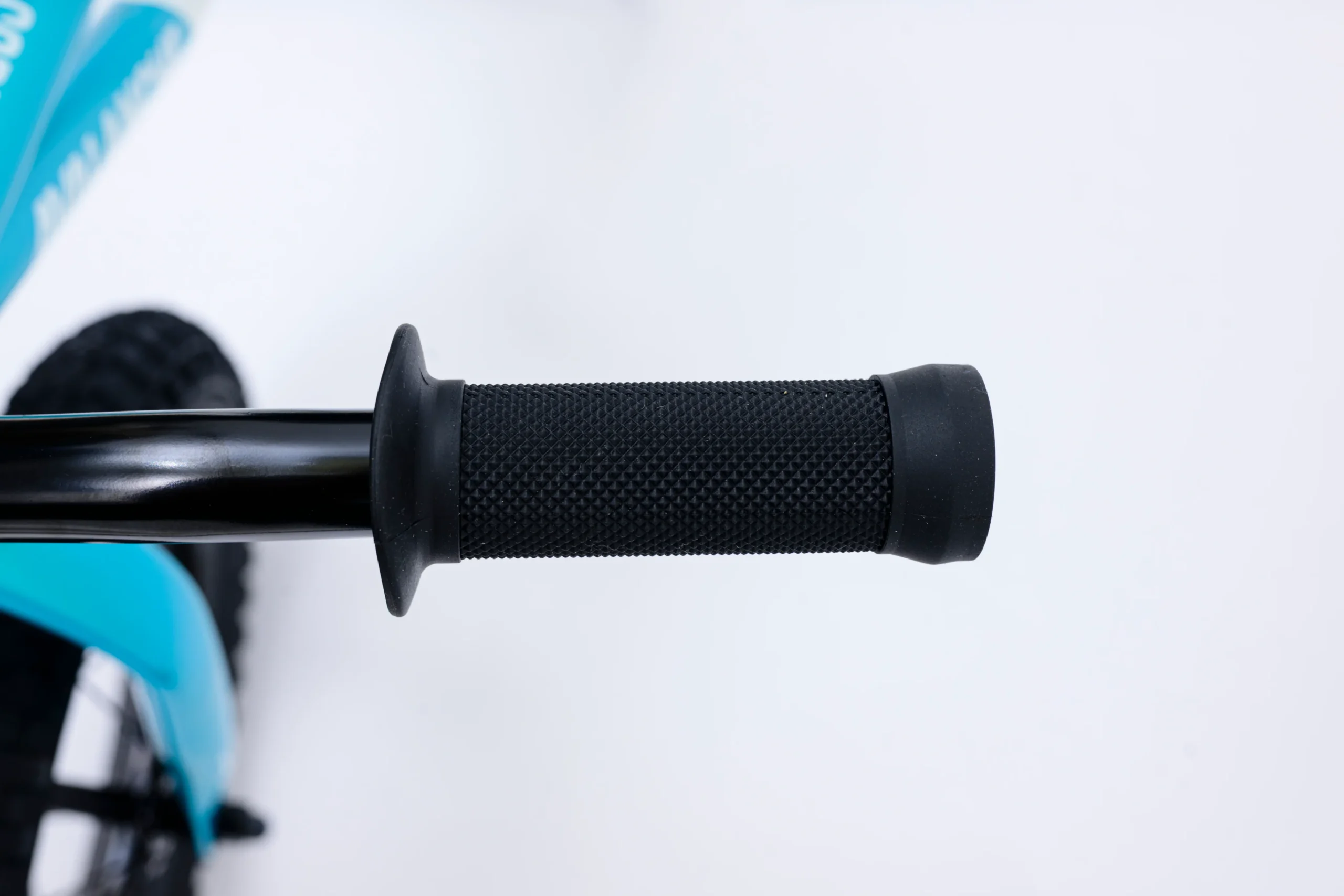 Avalanche Cobble Balance Bike - Boys - Image 4